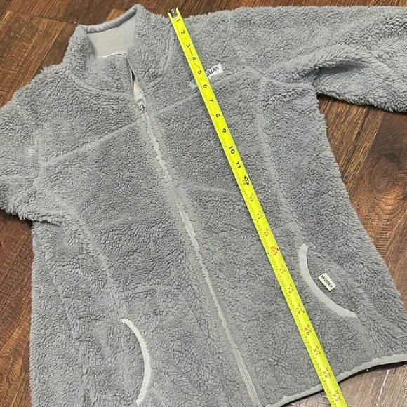 Magellan Outdoors Junior Girls Soft Fuzzy Gray Jacket - Picture 8 of 11